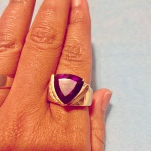 Beautiful solid 14k gold with natural Amethyst and diamond ring